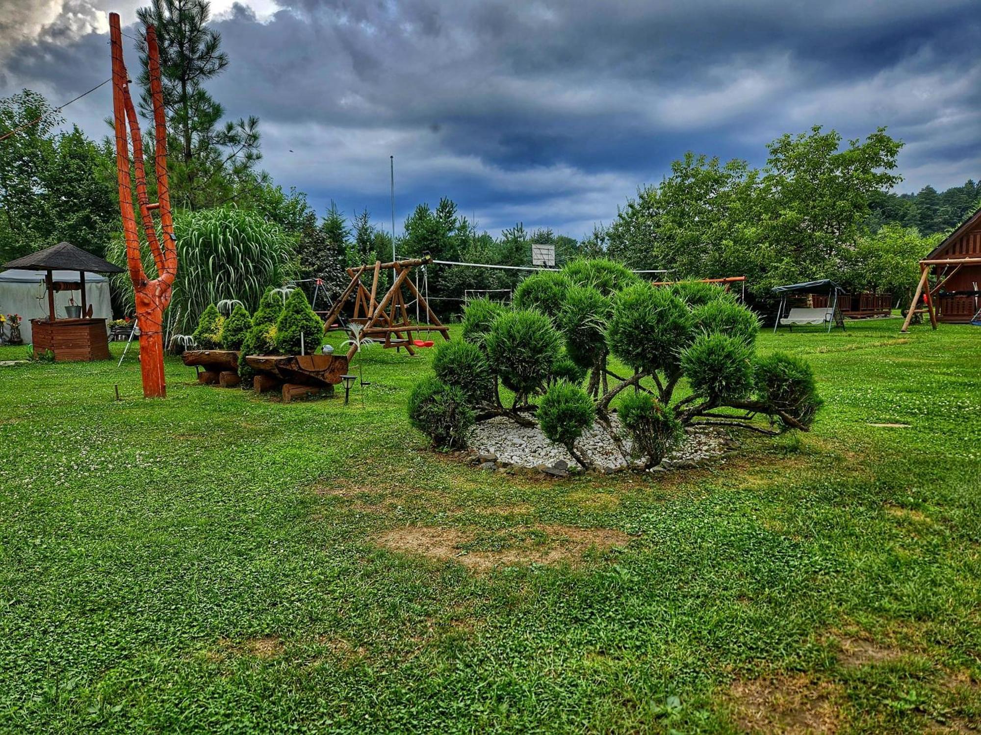Domki Nad Sanem Lesko Exteriör bild